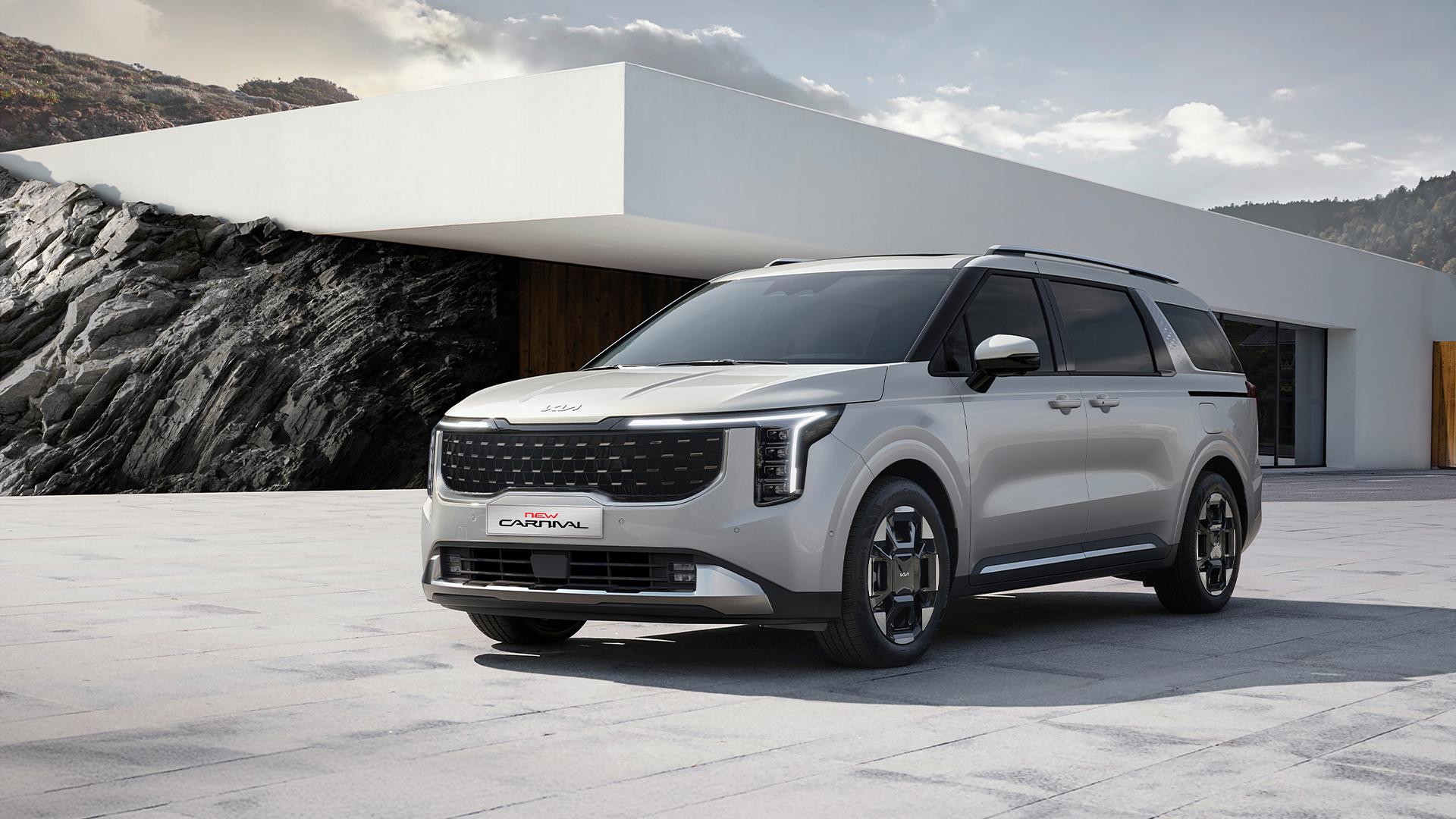 KIA NEW CARNIVAL HYBRID